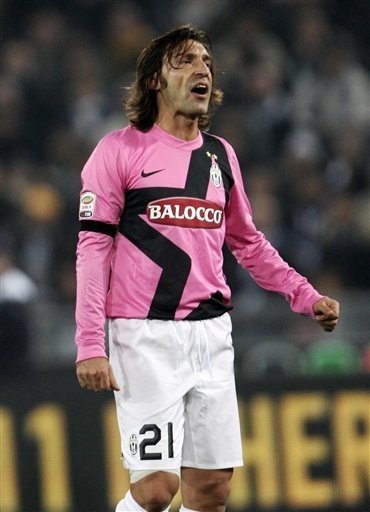 足协杯决赛明晚上演 国安将帅赛前信心十足（足协杯决战明夜打响 国安上下满怀信心）