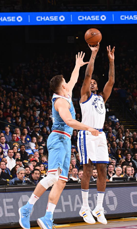 NBA最佳阵容公布：詹姆斯入选,（NBA最佳阵容揭晓：詹姆斯上榜）