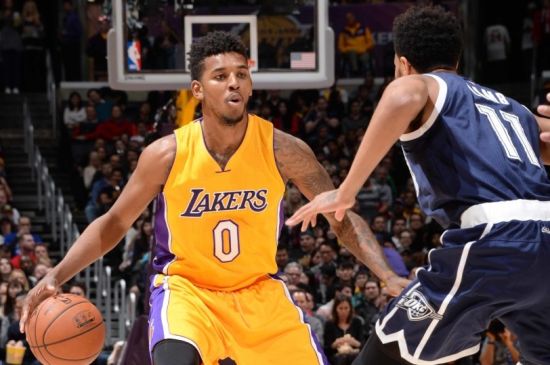 先声夺人！广东开场三分5投4中 以14-1领先合肥狂风（广东闪电开局：三分手感火热5投4中，14-1领先合肥狂风）