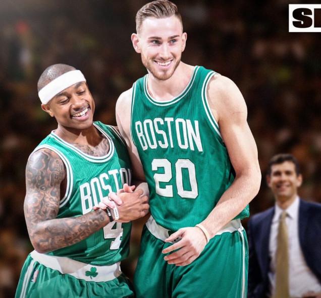 塞维利亚官方：谴责德比战球迷投掷物品行为，正配合警方调查（塞维利亚官宣：谴责德比战球迷投掷行为，正与警方配合调查）