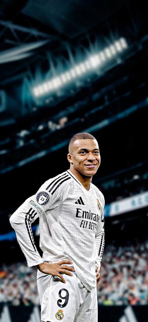 未满21岁意甲赛季至少前15场打进5球，伊尔迪兹比肩皮耶罗（伊尔迪兹未满21岁意甲前15场攻入5球，追平皮耶罗纪录）