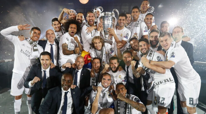 国米迎来6分之战！右路首发奥古弃攻主守，全面遏制对手两核心！（国米迎六分大战：右路首发奥古重防轻攻，全面压制对手双核）