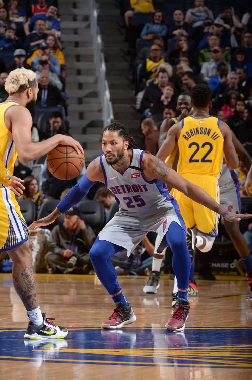 英超历年来圣诞冠军最后获得冠军的情况：（英超历届圣诞榜首球队最终夺冠情况）