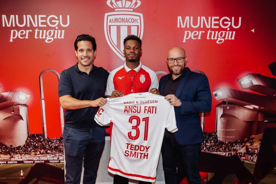 扎瓦拉球员：C罗是世界第二好的球员，本场比赛我们充满斗志（扎瓦拉球员：C罗位列世界第二，此战我们士气高涨）