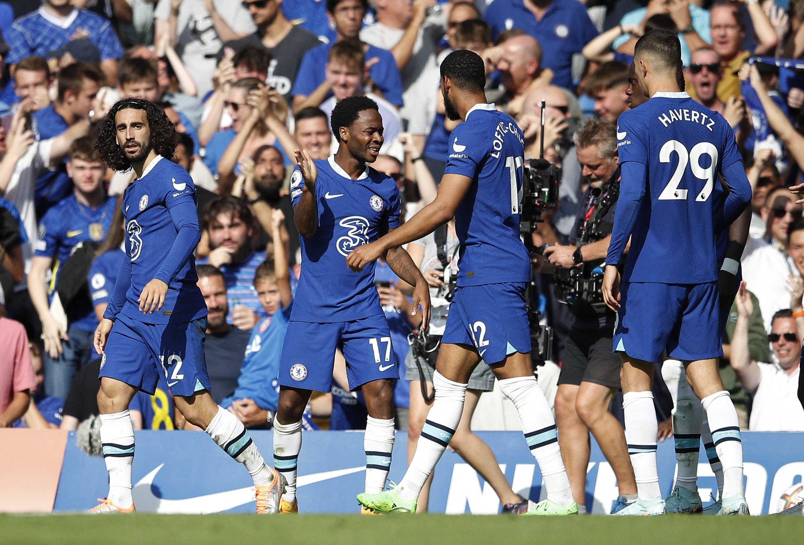 主裁：夸安萨拉拽丘库埃梅卡没判罚？这是极轻微、无效的拉拽（主裁解释未判罚夸安萨拉拽丘库埃梅卡：拉拽极轻微且无实质影响）